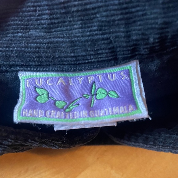 Eucalyptus women’s black quilted vest with design imprinted size small - Picture 5 of 6